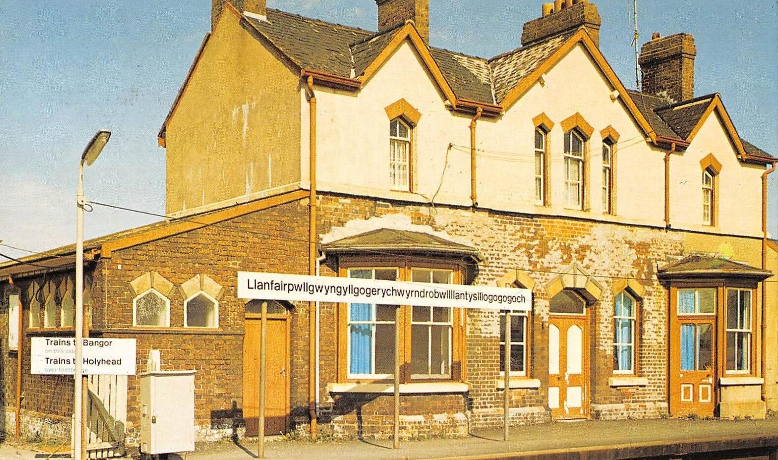 Llanfairpwllgwyngyll Postcard